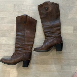 Brown Leather Frye Boots Mid Calf Mid Size Heel